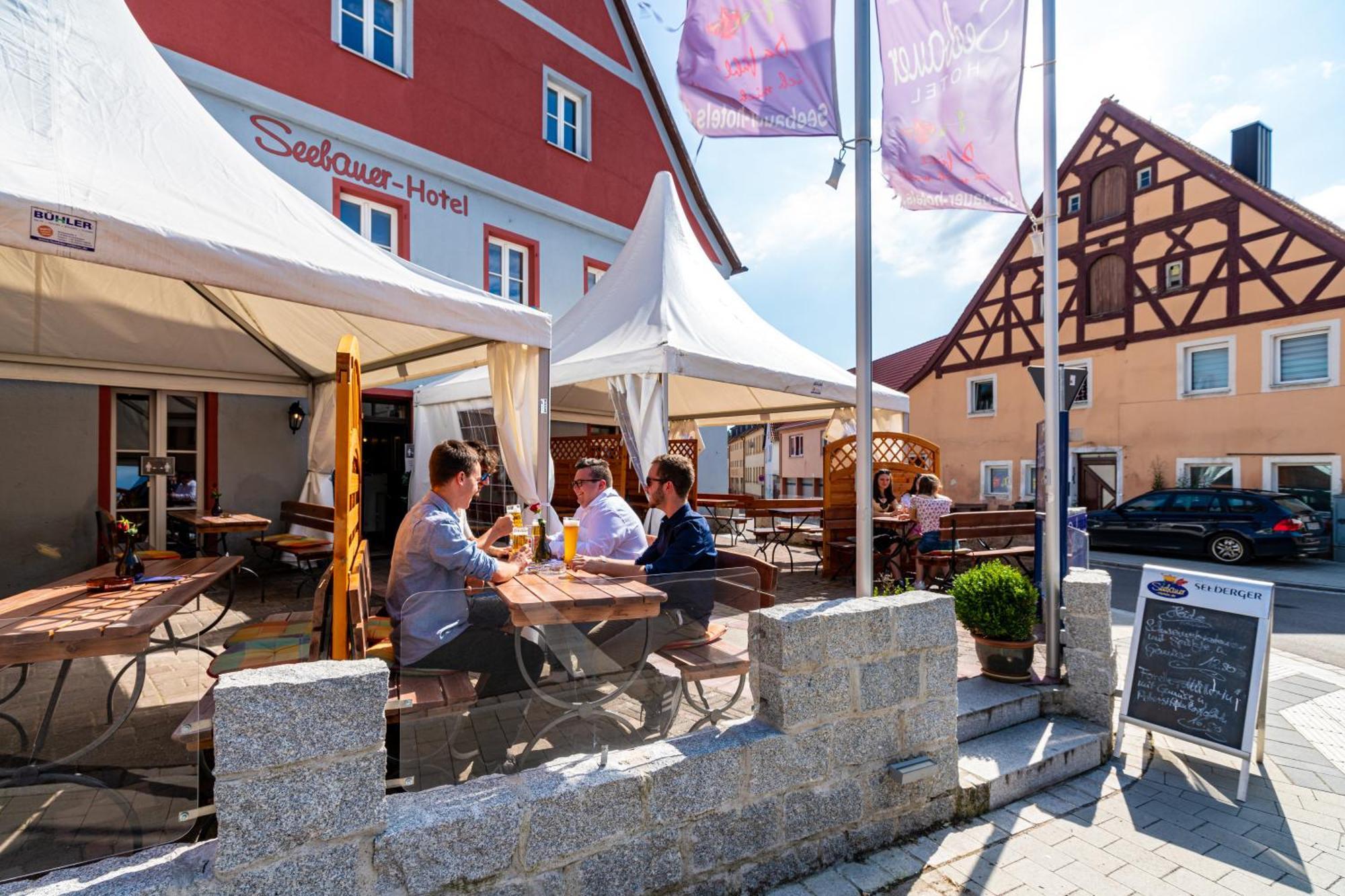 Seebauer-Hotel Die Ente Von Wassertrüdingen Extérieur photo